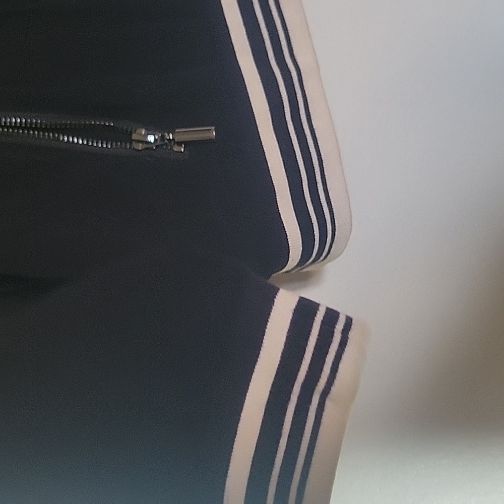 Jacket - Picture 4 of 4